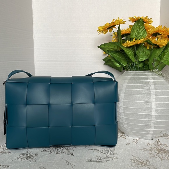 Valentina Fiore Teal Blue Handmade Italian Leather Crossbody Bag - Picture 3 of 8